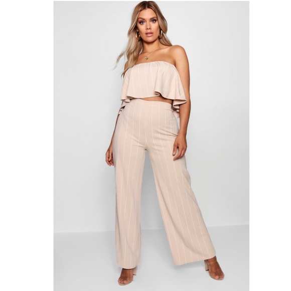 Boohoo Plus Tops - ♏️ NWT Crop Top & Pant set